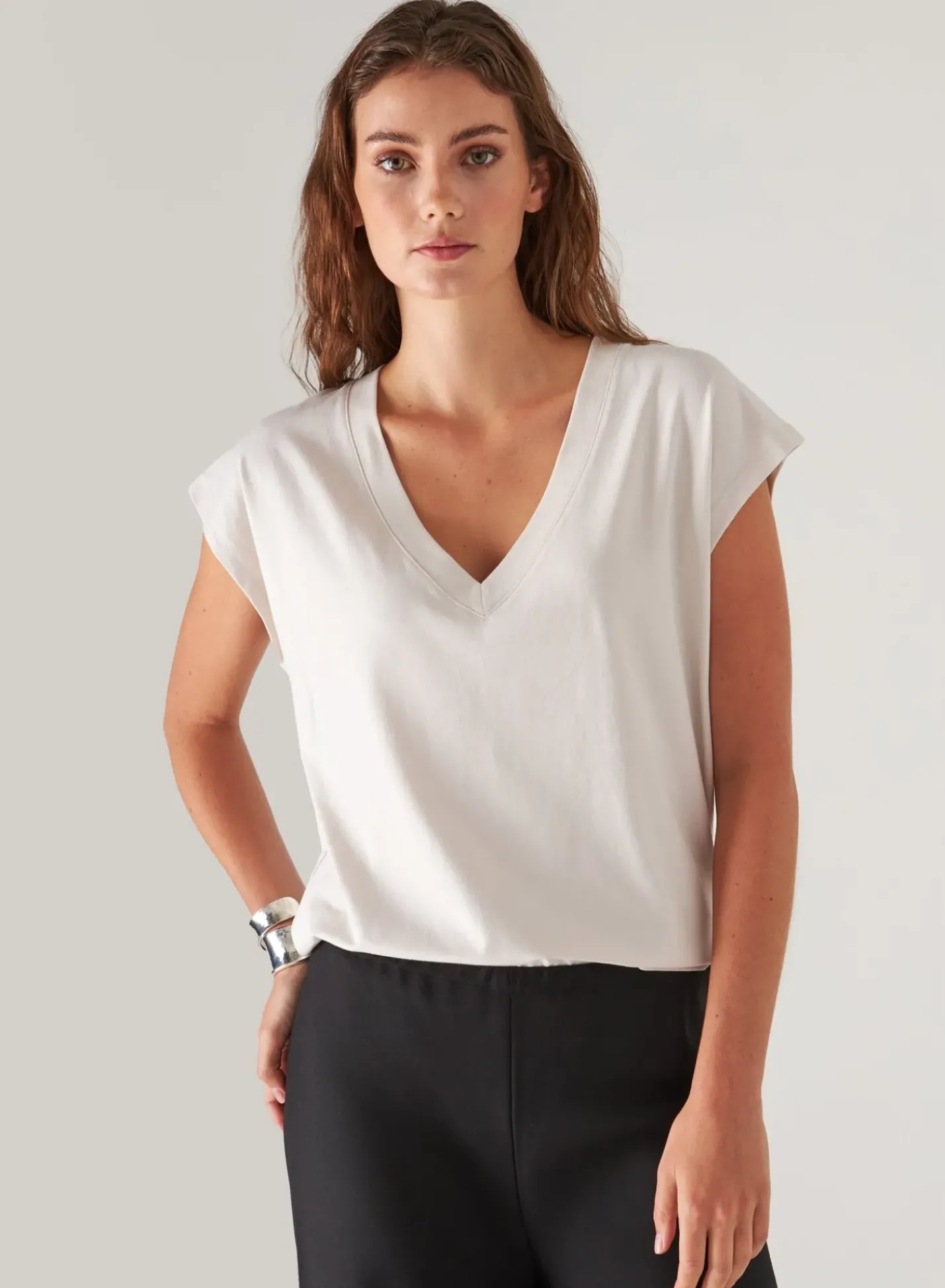 PATRICK ASSARAF Pima Cotton Stretch Dolman V-Neck T-Shirt|Women T-Shirts