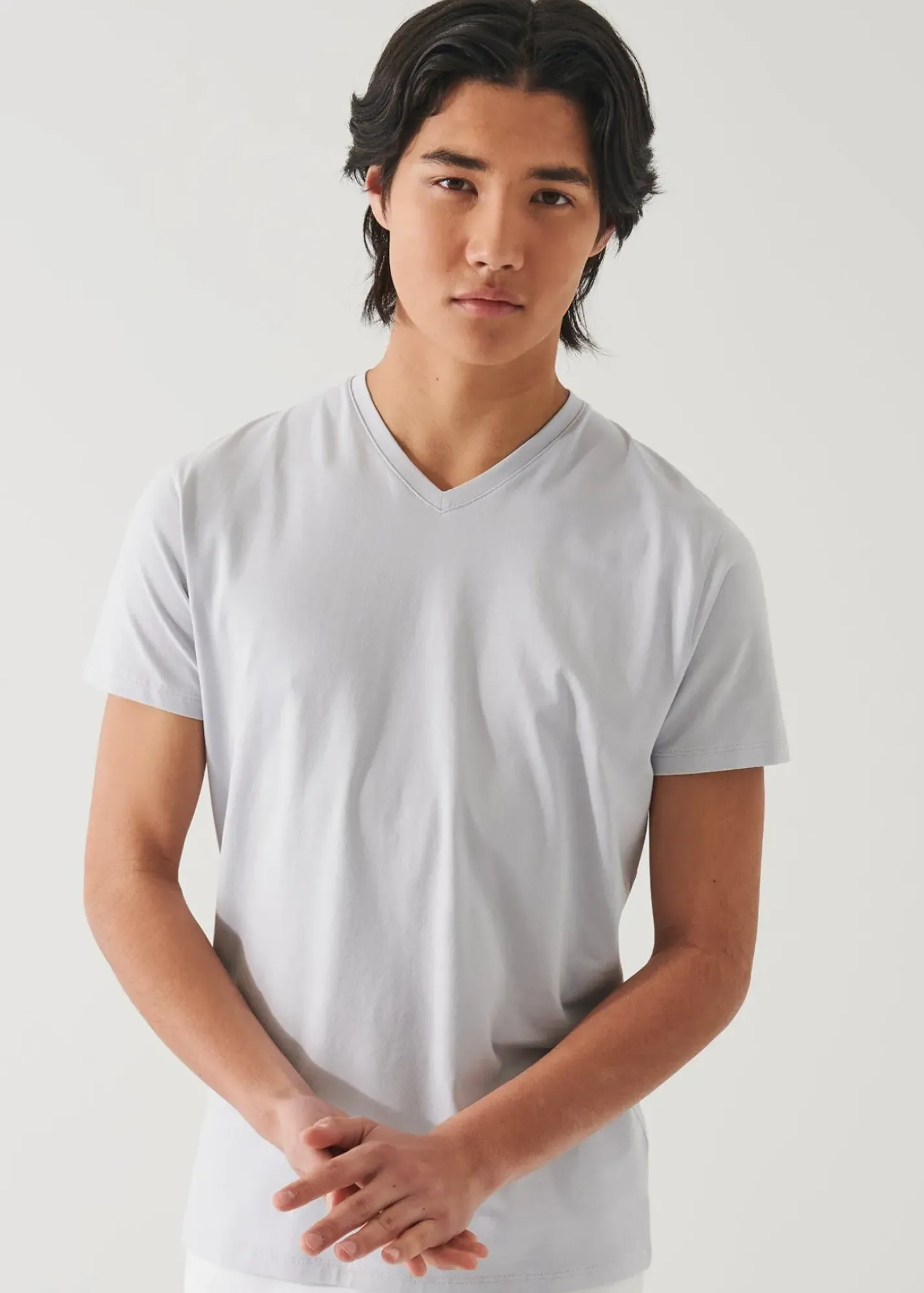 PATRICK ASSARAF Pima Cotton Stretch V-Neck T-Shirt|Men T-Shirts