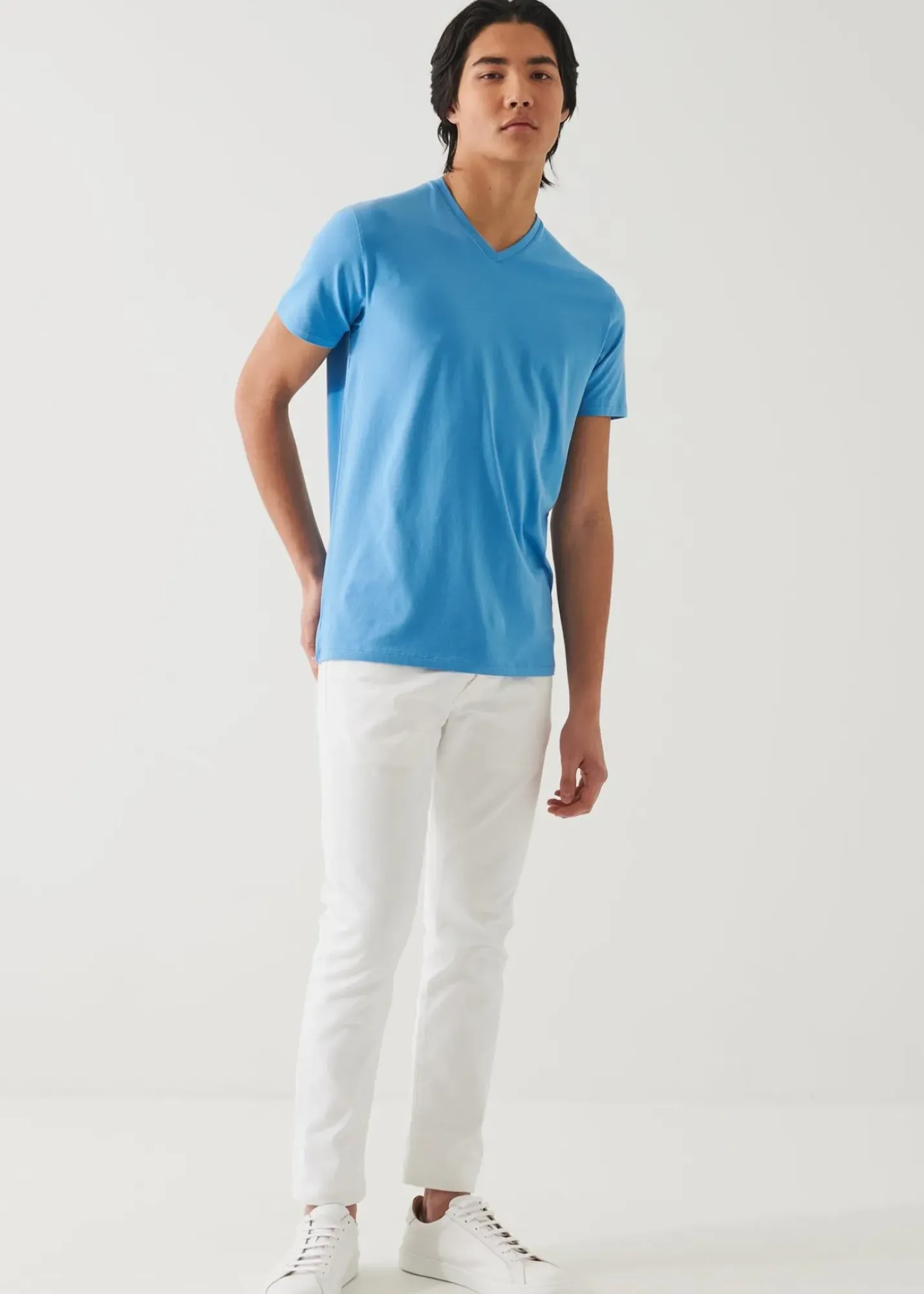 PATRICK ASSARAF Pima Cotton Stretch V-Neck T-Shirt|Men T-Shirts