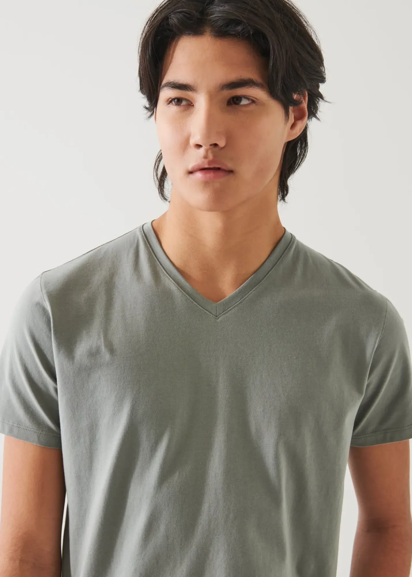PATRICK ASSARAF Pima Cotton Stretch V-Neck T-Shirt|Men T-Shirts