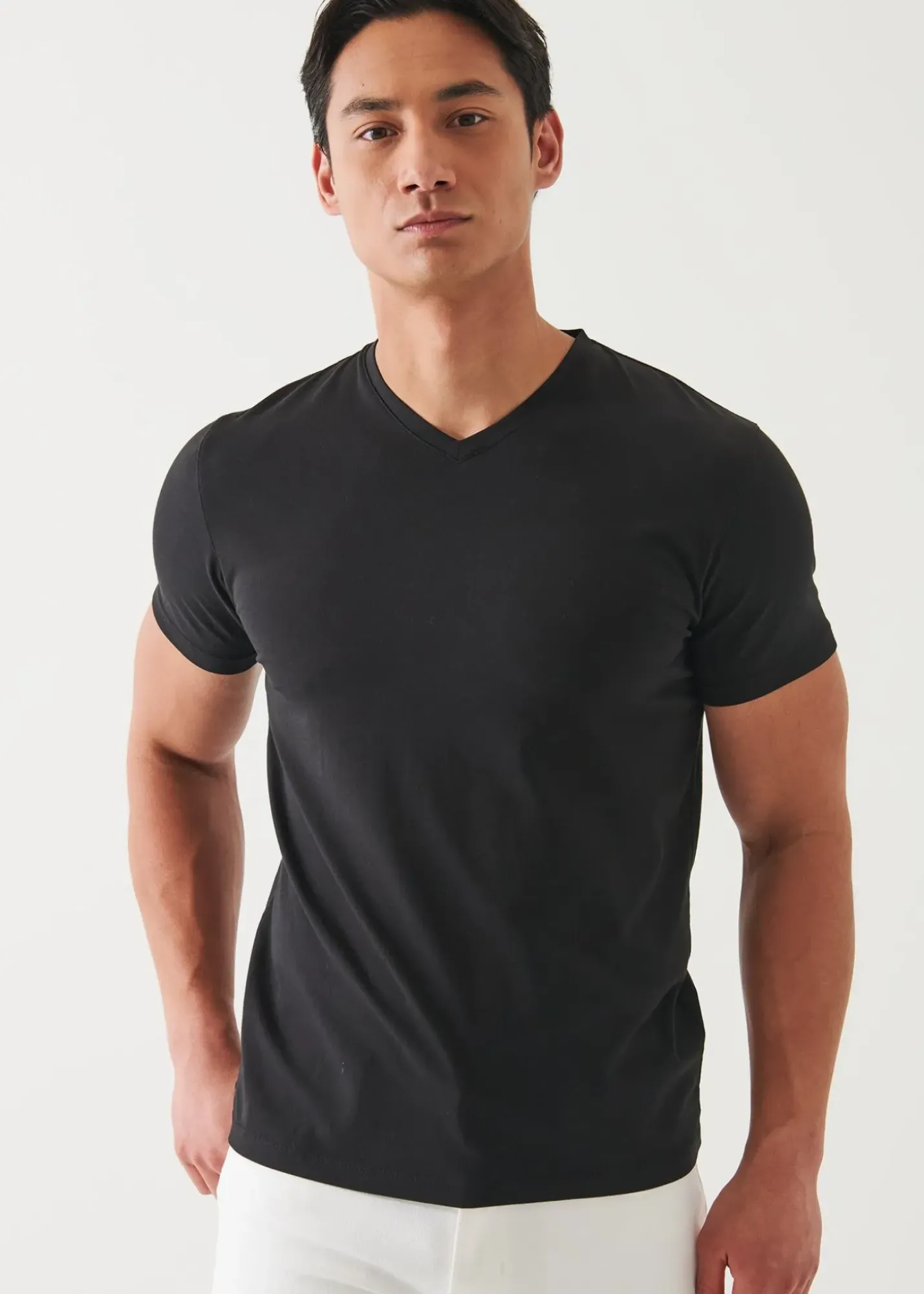 PATRICK ASSARAF Pima Cotton Stretch V-Neck T-Shirt|Men T-Shirts