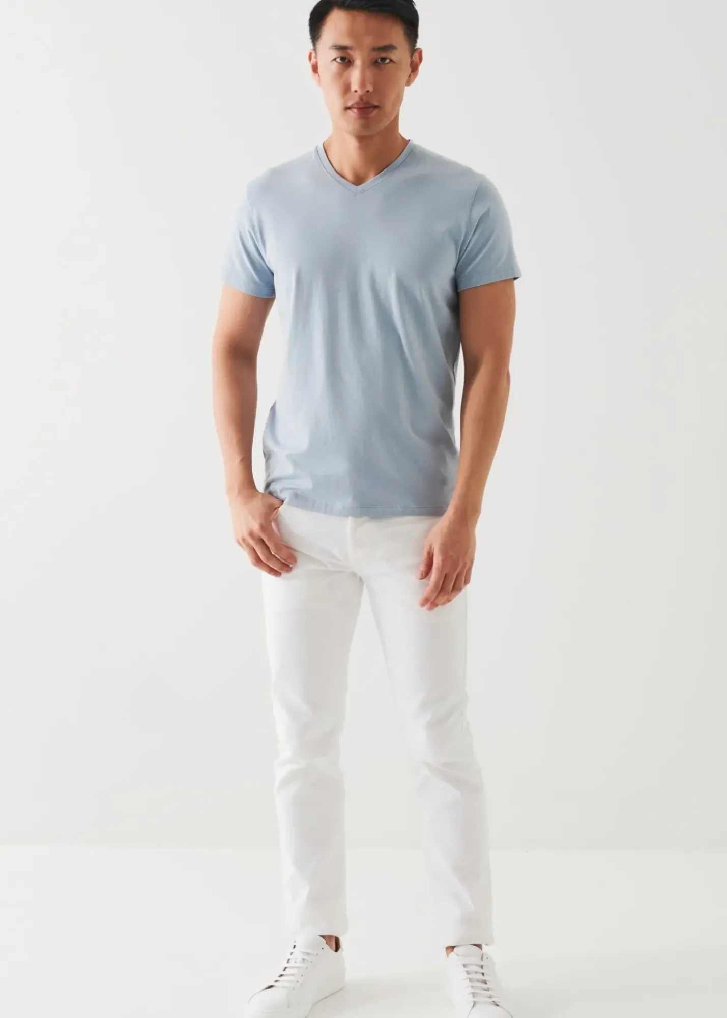PATRICK ASSARAF Pima Cotton Stretch V-Neck T-Shirt|Men T-Shirts