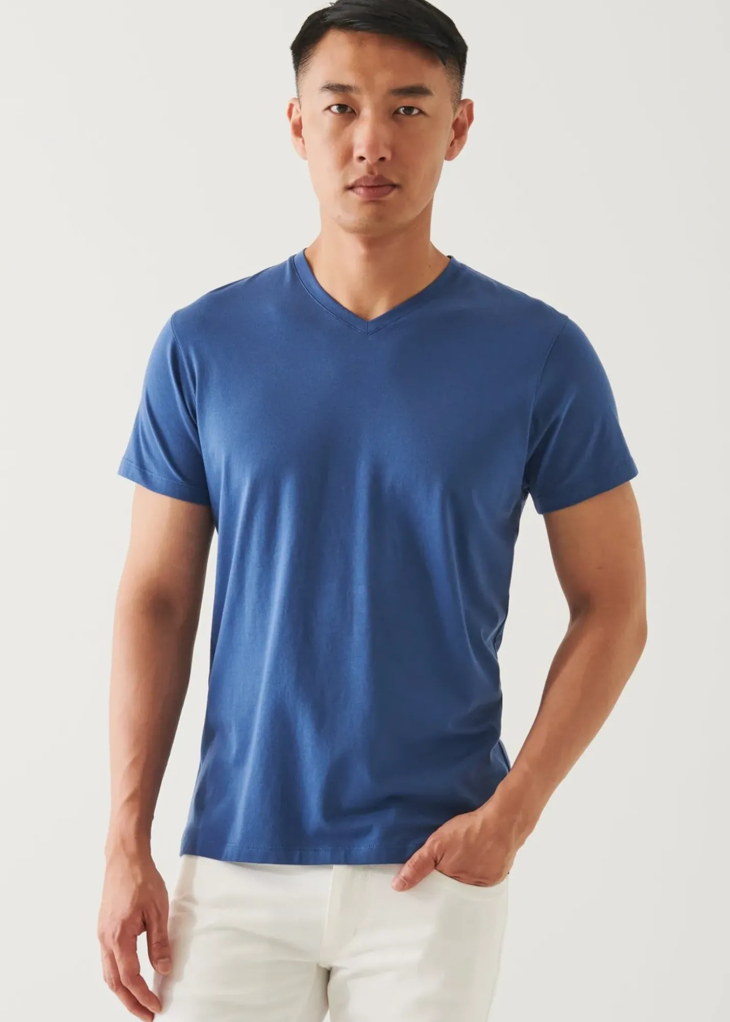 PATRICK ASSARAF Pima Cotton Stretch V-Neck T-Shirt|Men T-Shirts