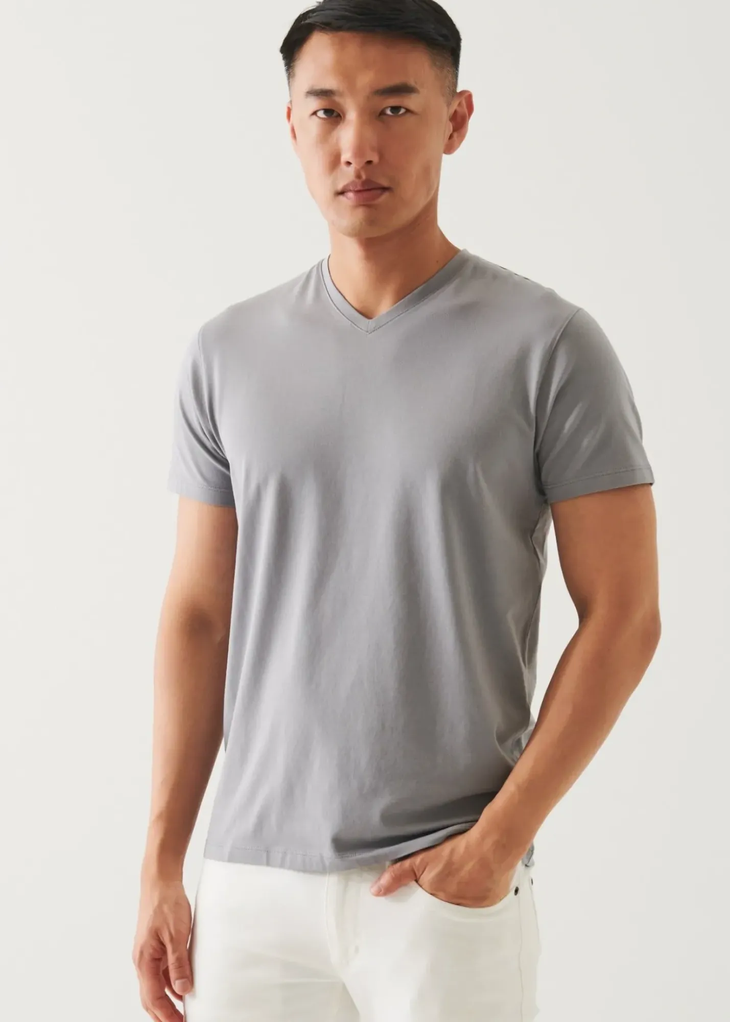 PATRICK ASSARAF Pima Cotton Stretch V-Neck T-Shirt|Men T-Shirts